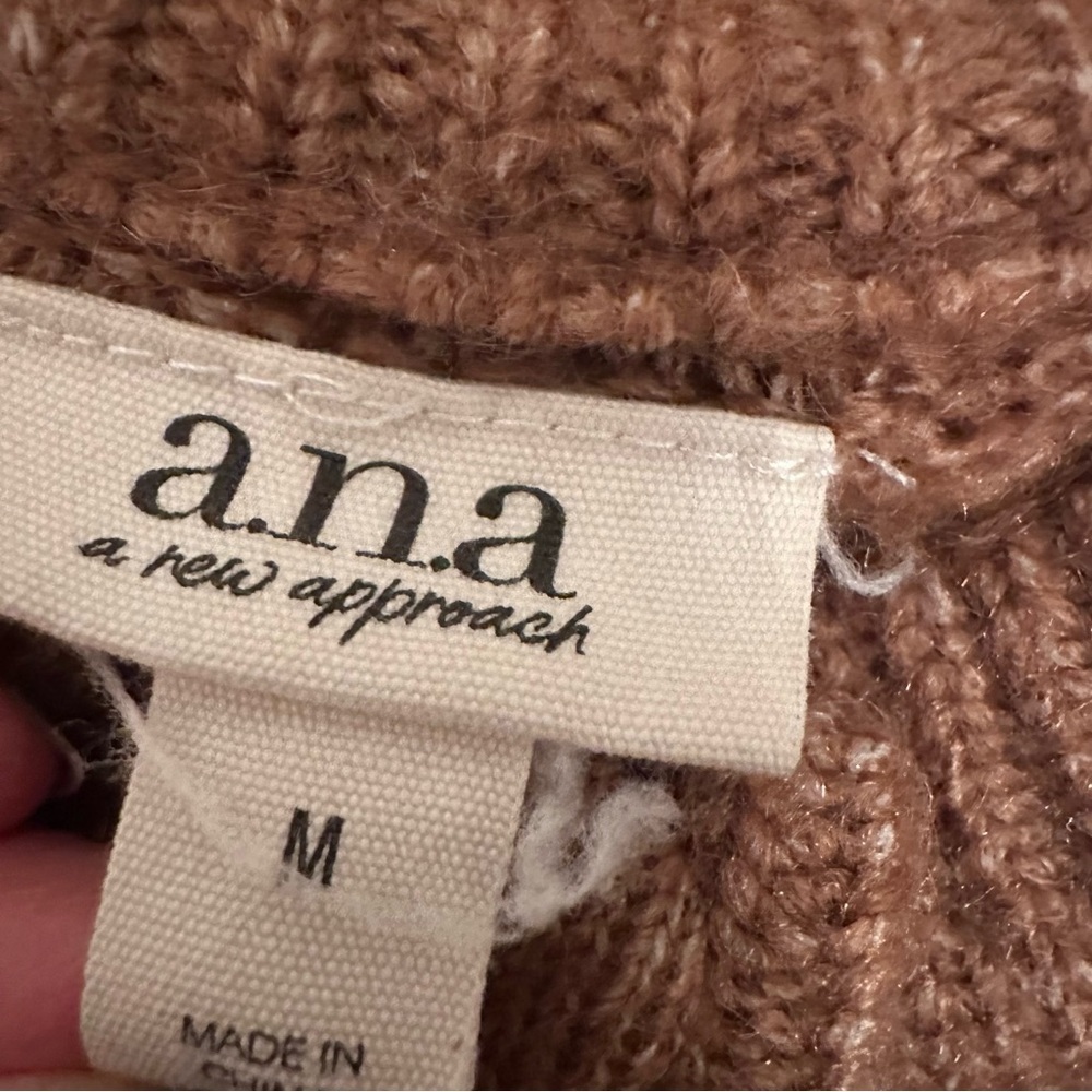 a.n.a Womens Crew Neck Short Sleeve Button Cardigan Size M (#3) - Picture 5 of 9
